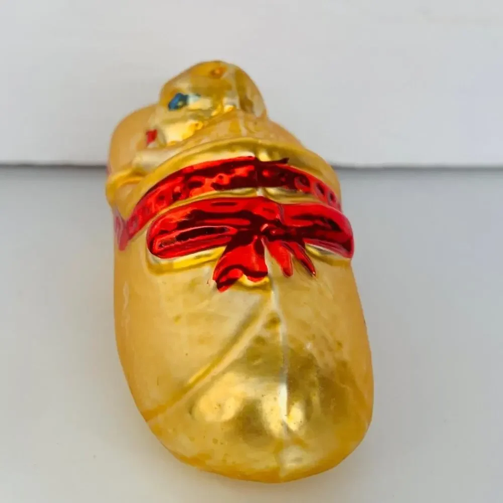 Vintage Christborn Glass Cat Shoe Ornament